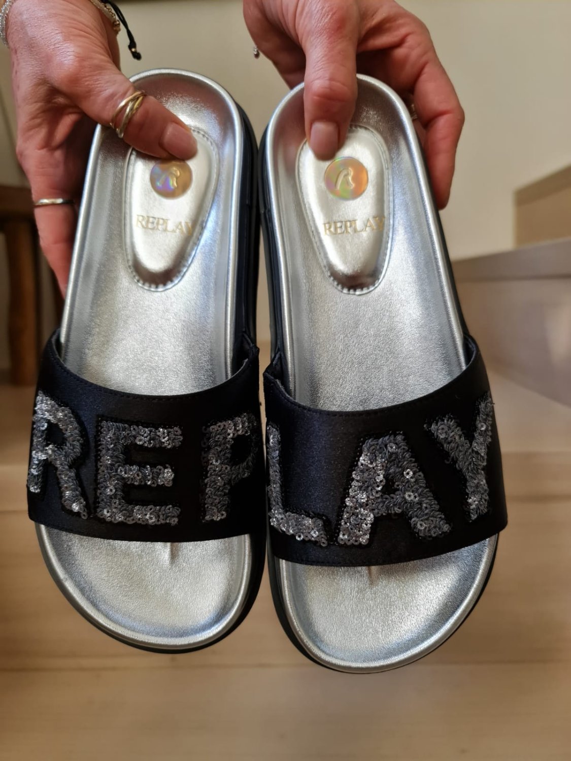 náhled Dámské módní nazouváky Replay GWF81