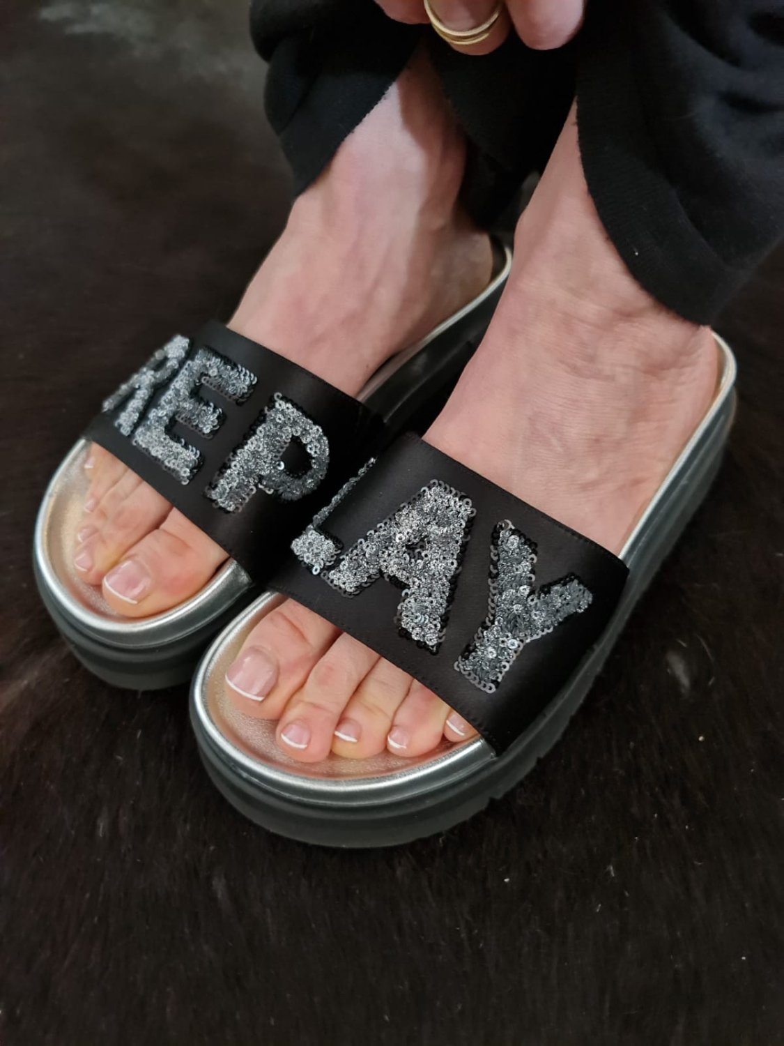 náhled Dámské módní nazouváky Replay GWF81