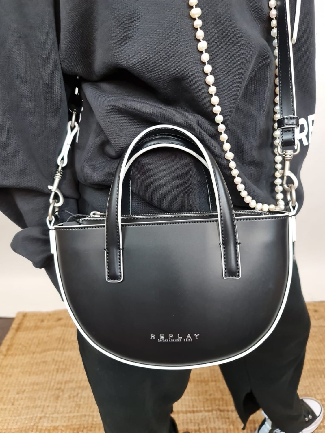 náhled Módní kabelka Replay FW3102