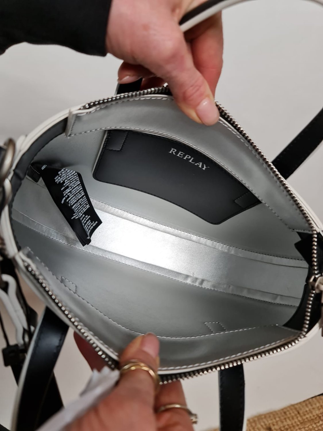 náhled Módní kabelka Replay FW3102