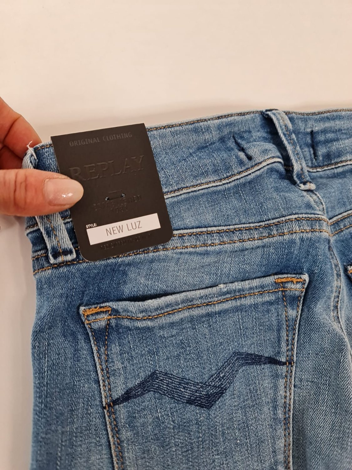 náhled Módní jeans Replay WH689E