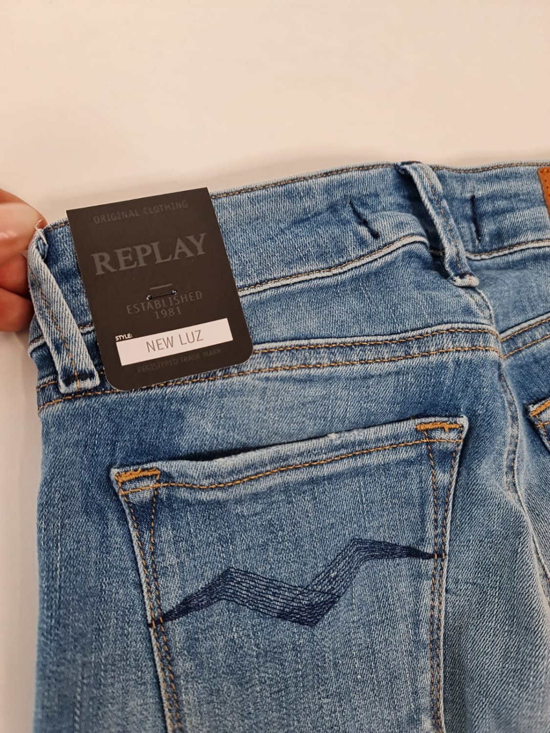 náhled Módní jeans Replay WH689E