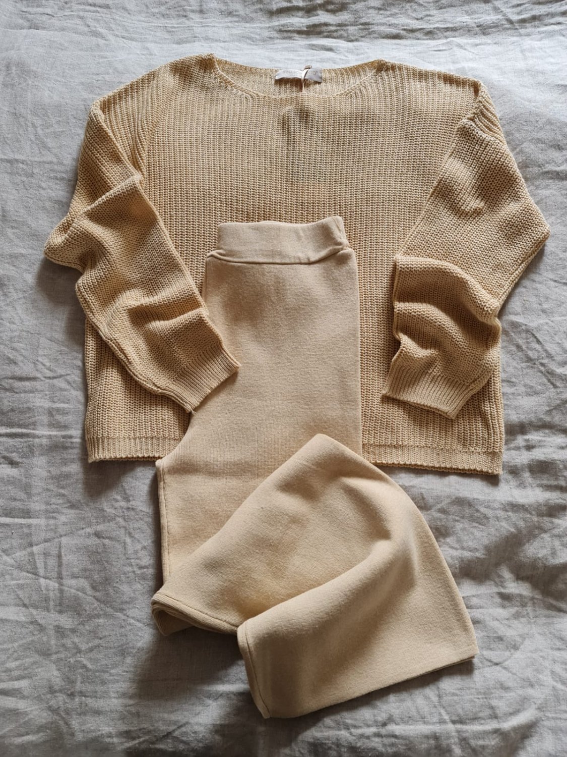 náhled Módní kalhoty Rinascimento CFM0010164003