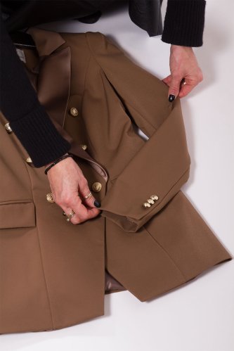 detail Dámské camel sako Relish