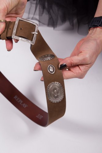 detail Dámský módní opasek Replay