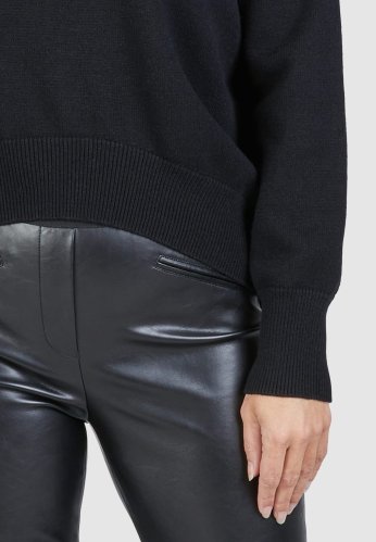 detail Módní svetr 8029 82025 Marc Aurel