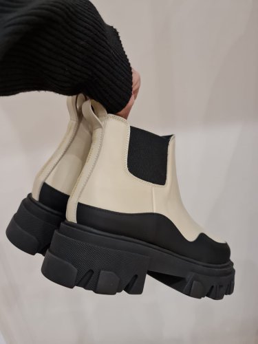 detail Módní obuv Liviana Conti A1WC30