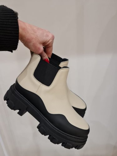 detail Módní obuv Liviana Conti A1WC30