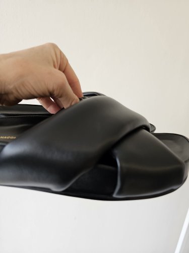 detail Módní nazouváky Liviana Conti A3SC23