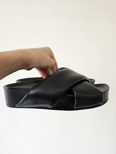 detail Módní nazouváky Liviana Conti A3SC23