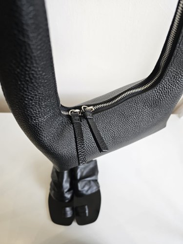 detail Módní kabelka Liviana Conti A4SA06