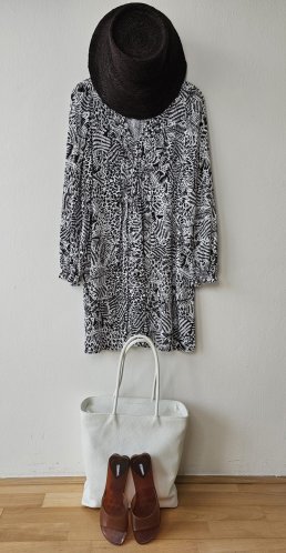 detail Módní šaty Marc Aurel 6851 24646