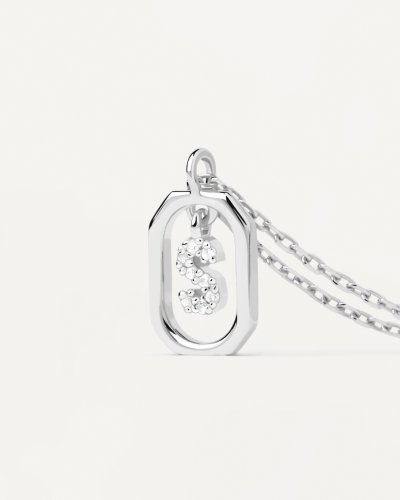 detail PDP. CO02-530 MINI LETTER S SILVER NECKLACE